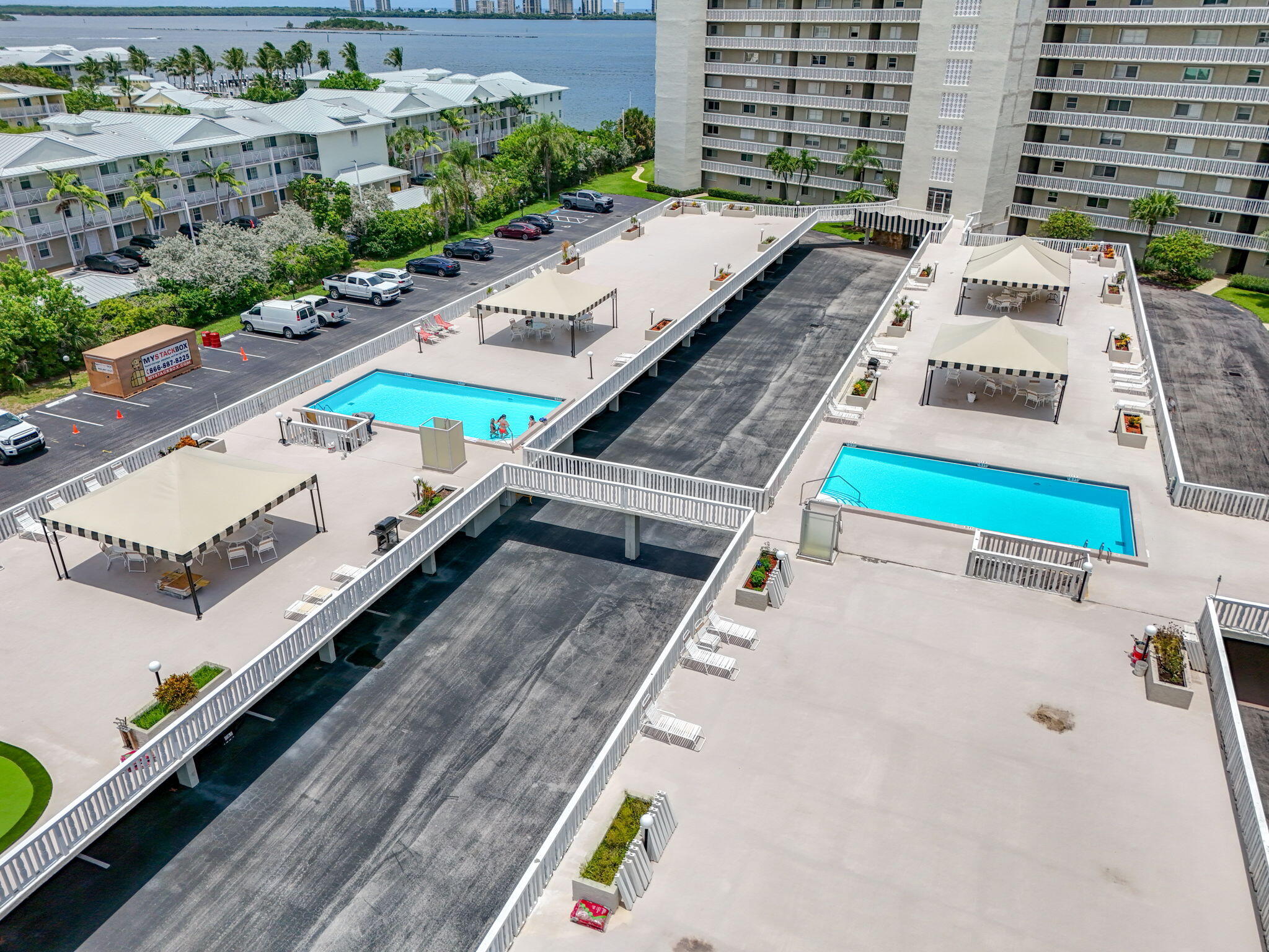 LAKE HARBOUR TOWERS CONDO - Residential Lease