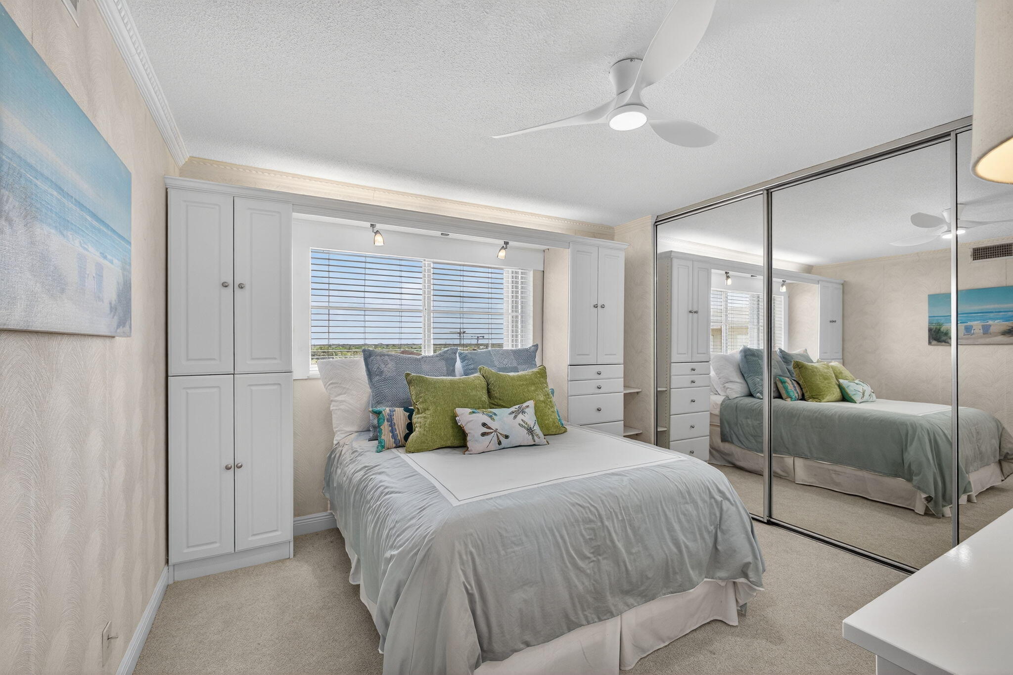 LAKE HARBOUR TOWERS CONDO - Residential Lease