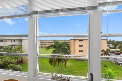 Tiny photo for 130 NE 26TH Avenue #4070, Boynton Beach, FL 33435 (MLS # B26090521)