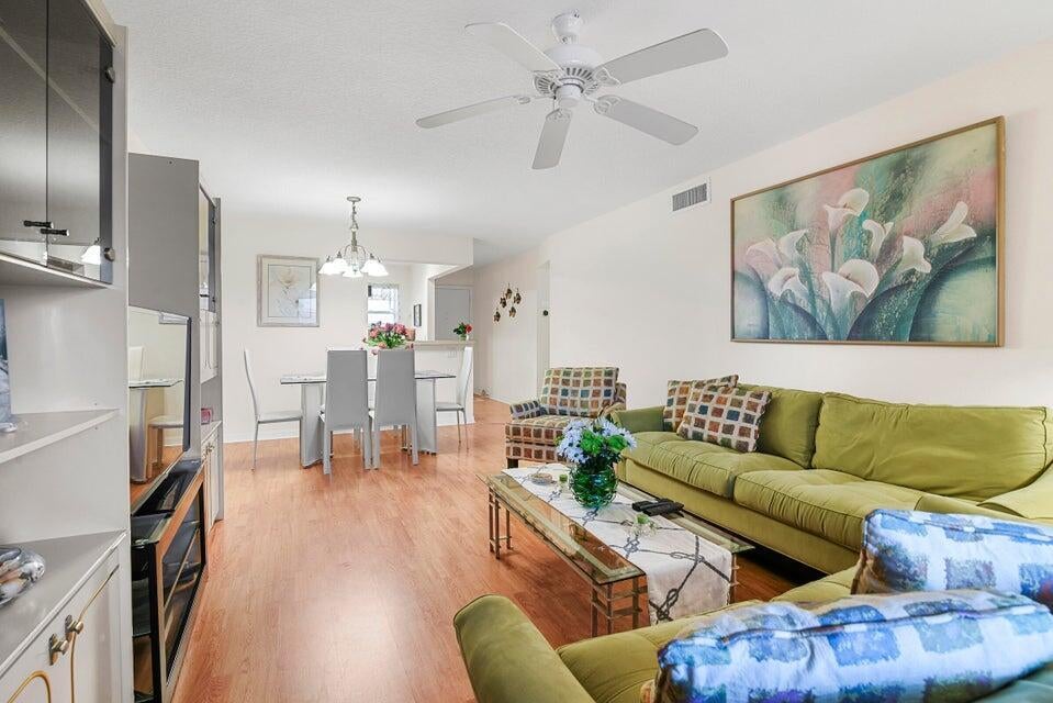 130 NE 26TH Avenue 4070