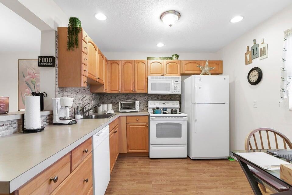 130 NE 26TH Avenue 4070