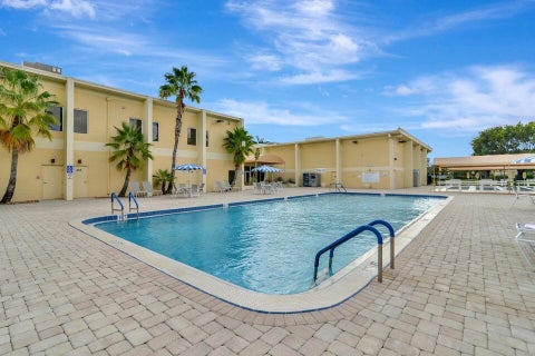 Tiny photo for 130 NE 26TH Avenue #4070, Boynton Beach, FL 33435 (MLS # B26090521)