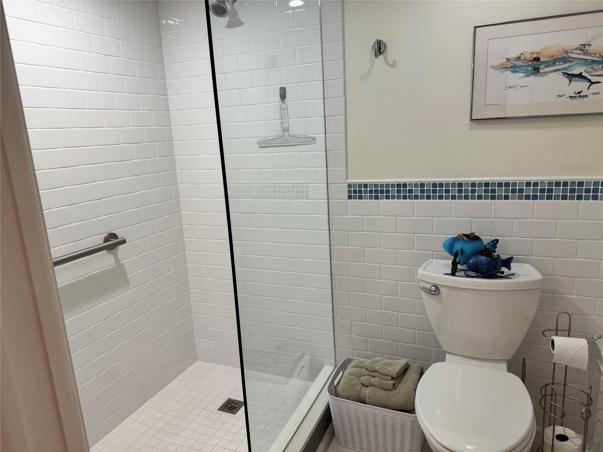 Riverwood Condo Ph E Irp - Residential Lease