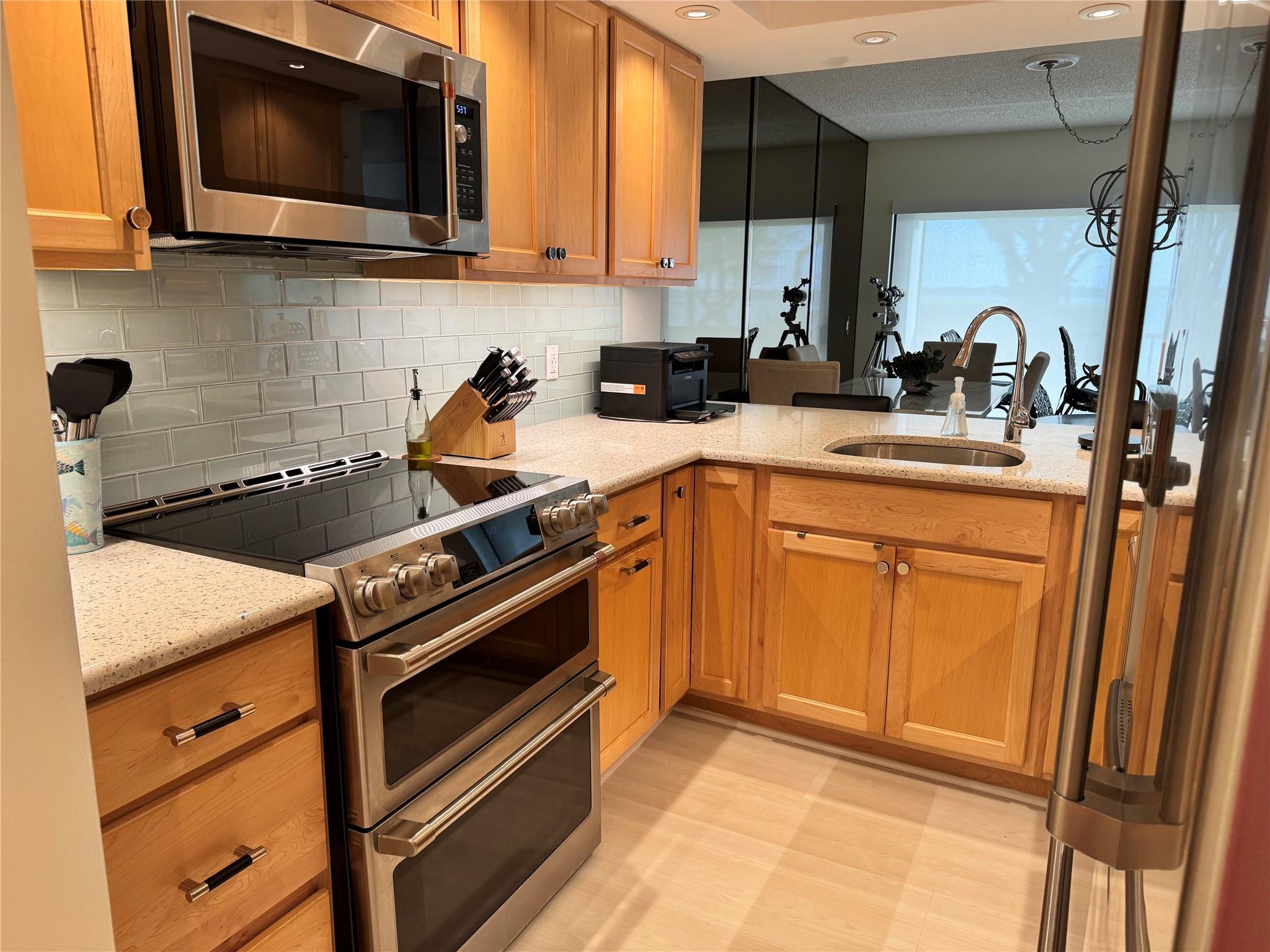 Riverwood Condo Ph E Irp - Residential Lease