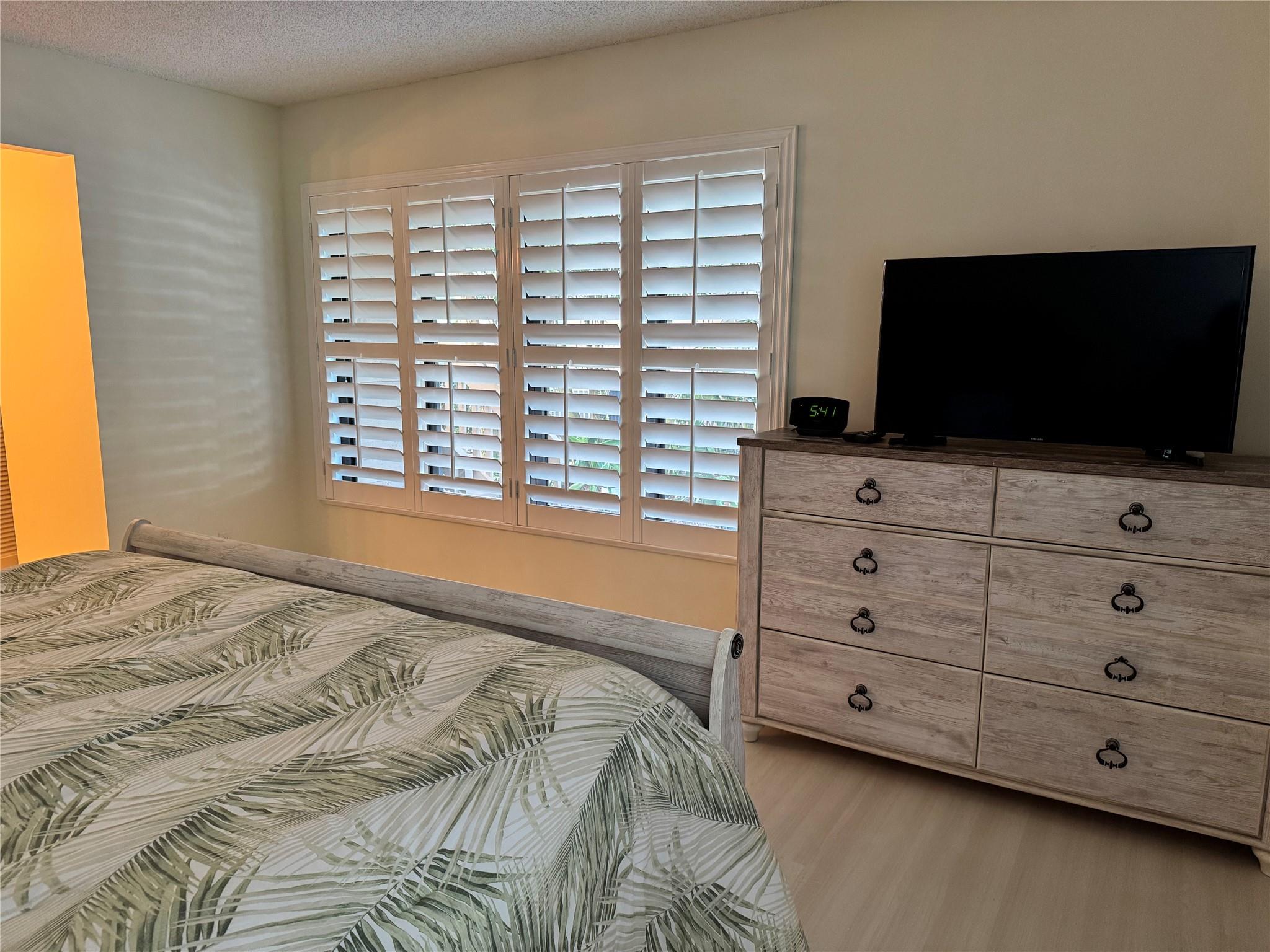Riverwood Condo Ph E Irp - Residential Lease