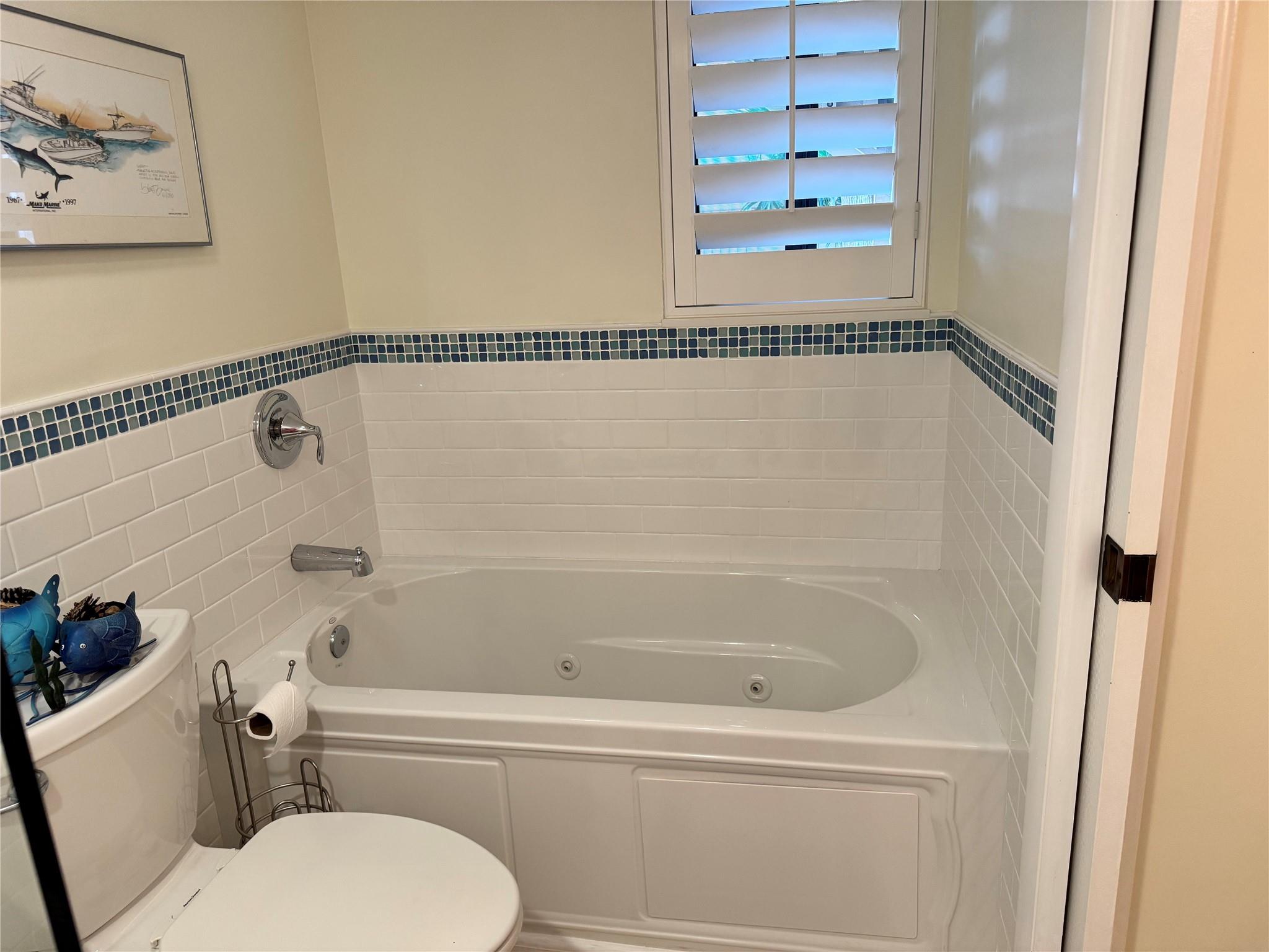 Riverwood Condo Ph E Irp - Residential Lease