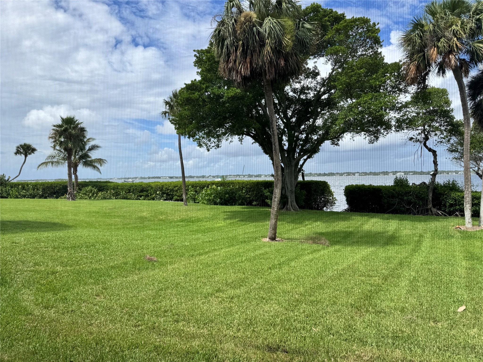 Riverwood Condo Ph E Irp - Residential Lease