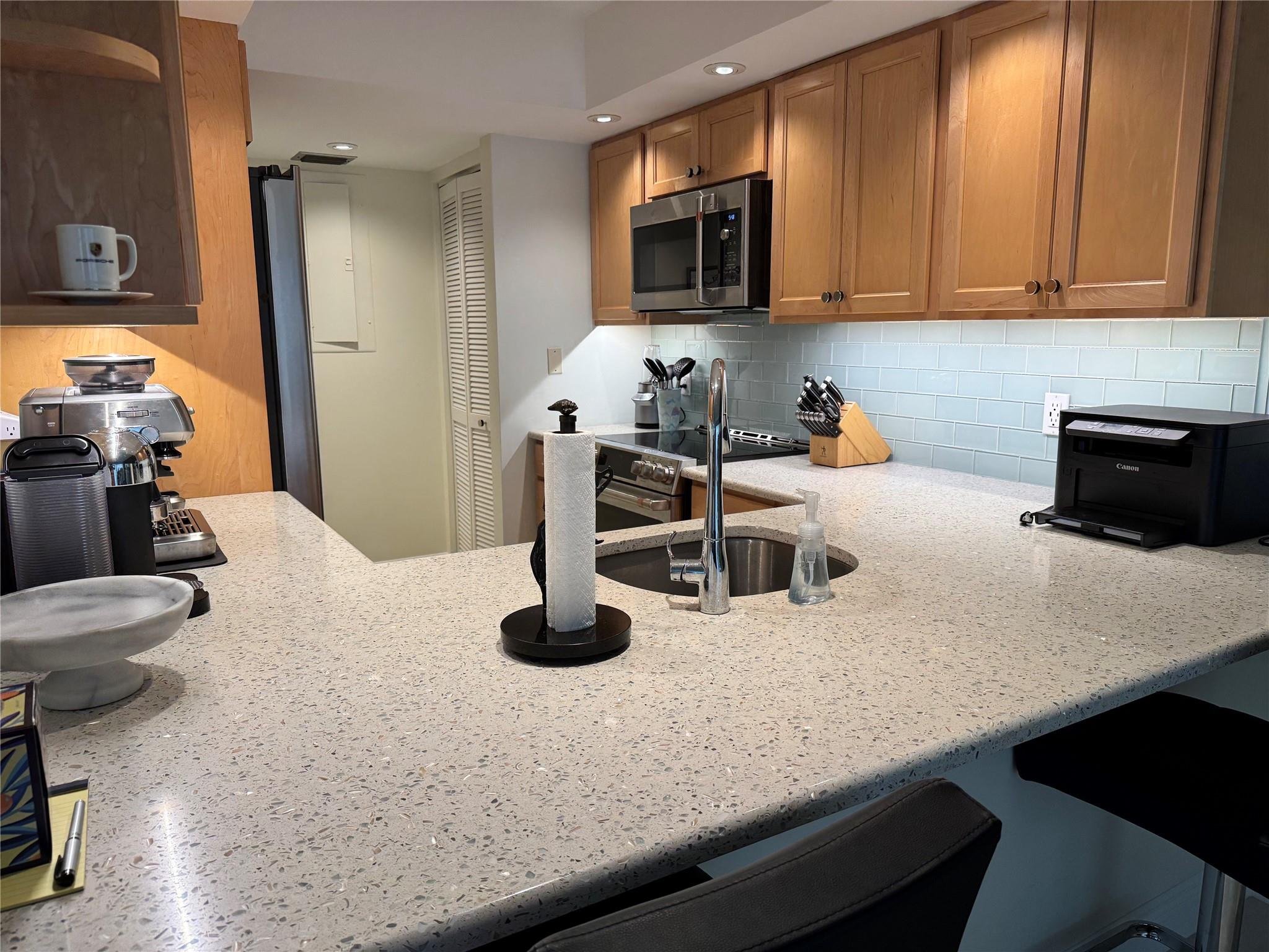 Riverwood Condo Ph E Irp - Residential Lease