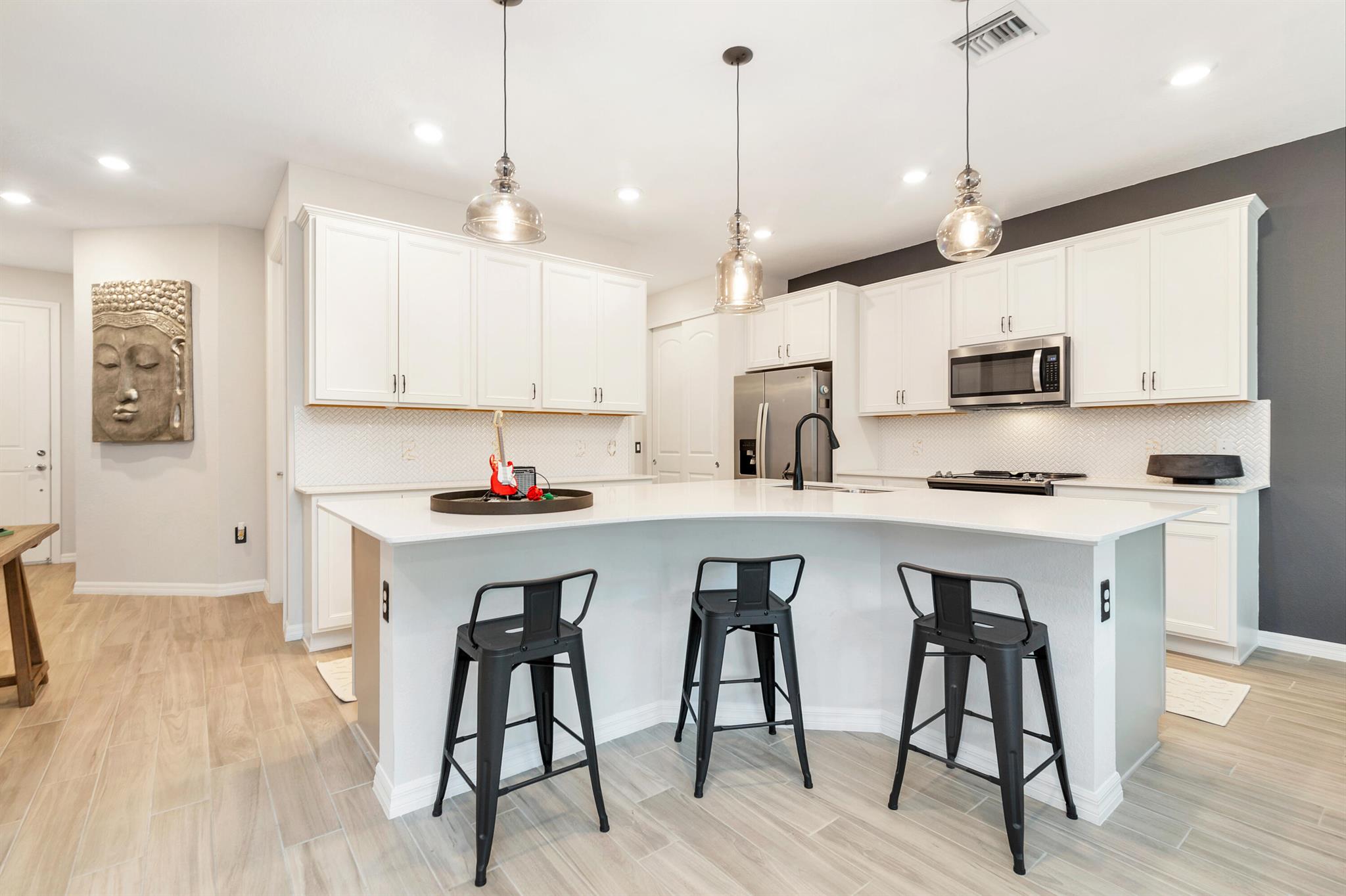 Properties 8243 Cinch Way