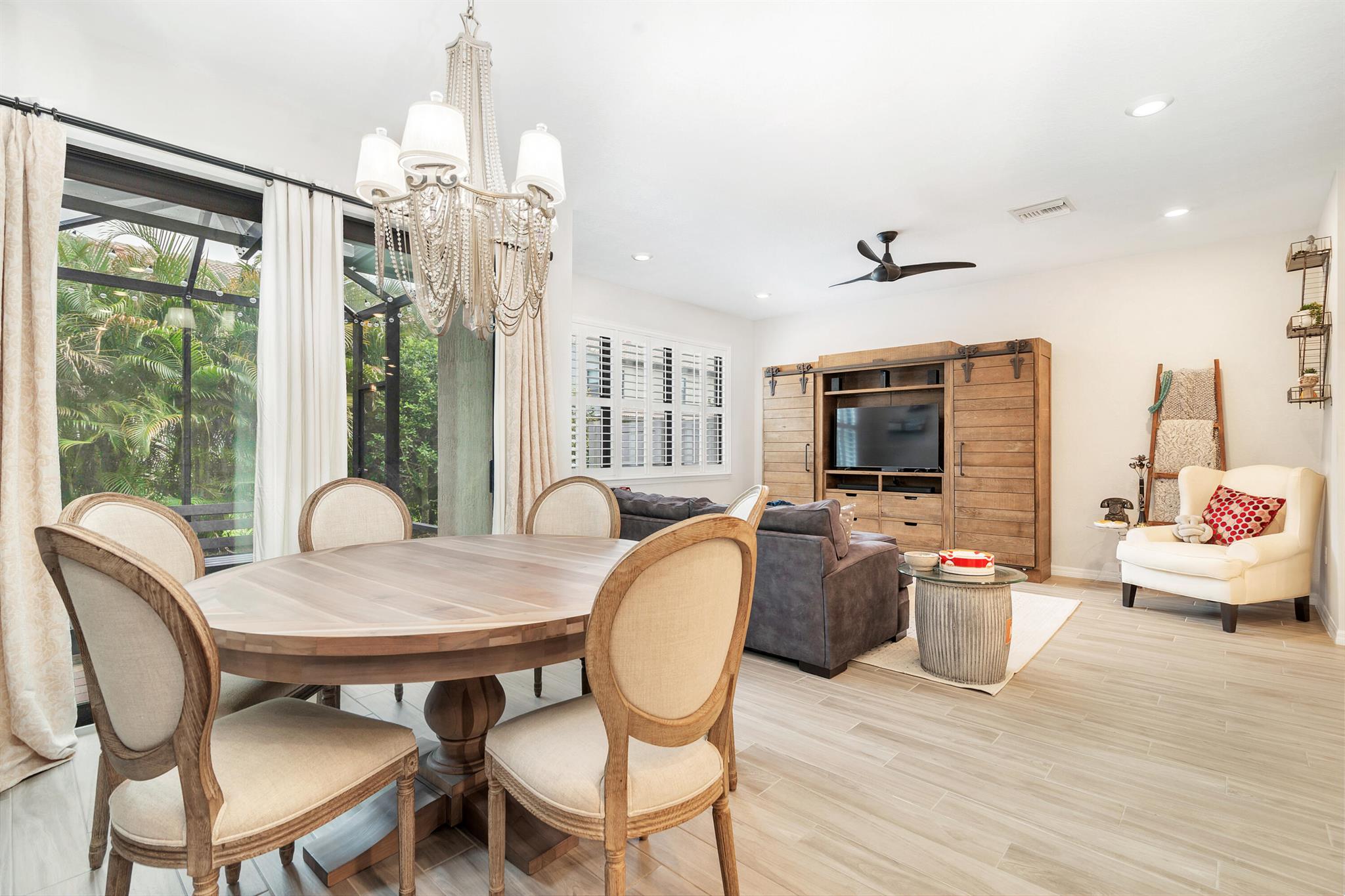 Properties 8243 Cinch Way