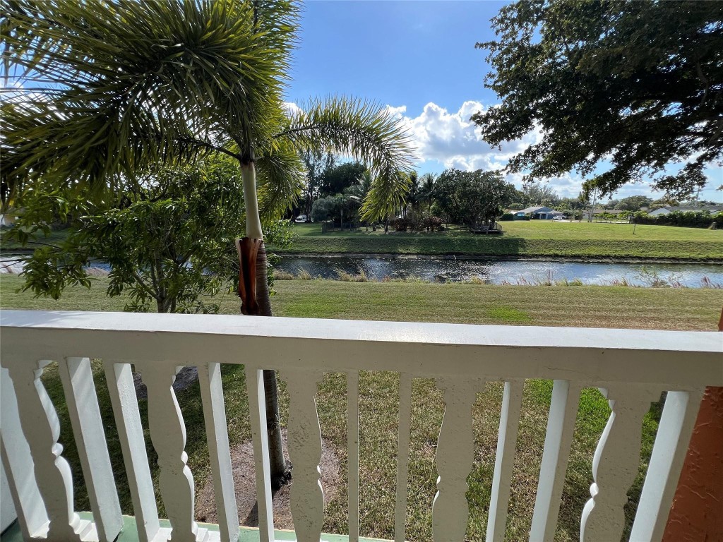 9818 Marinaa Boulevard 1226