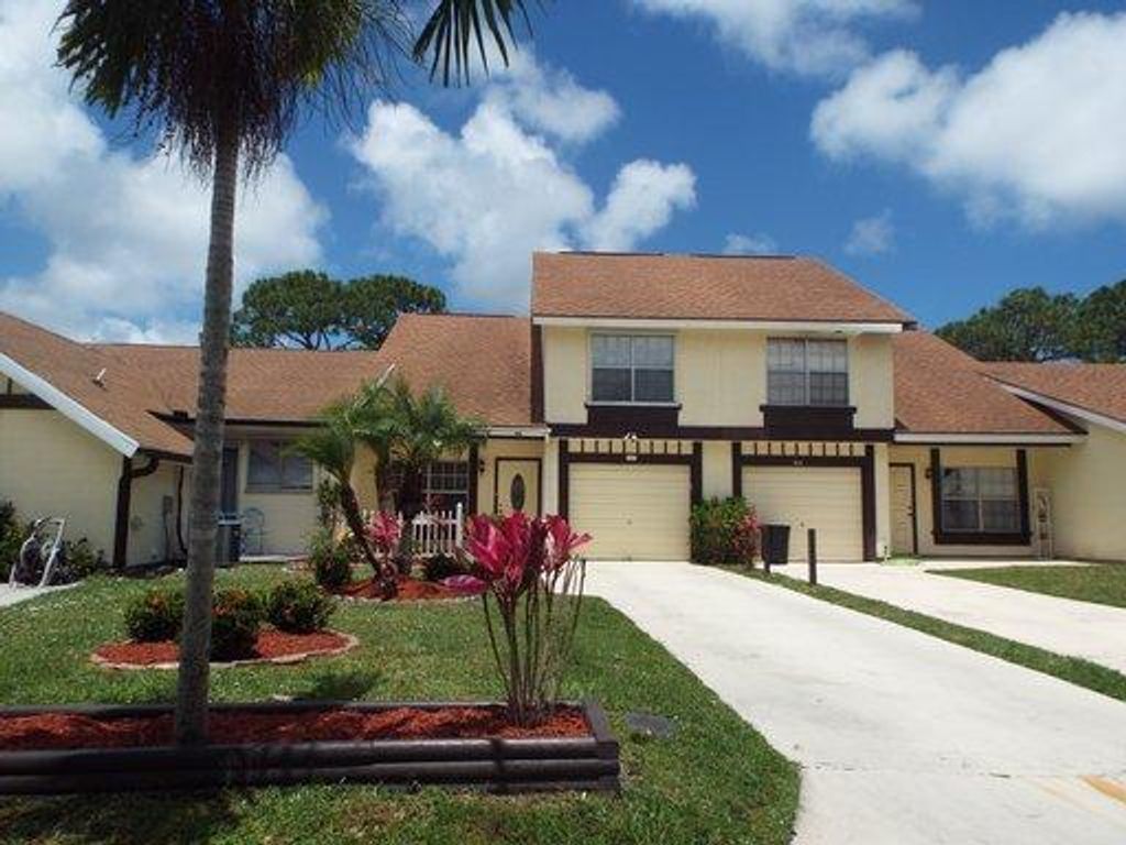 Photo of 1465 SE Rivergreen Circle, Port Saint Lucie, FL 34952 (MLS # R10714920)