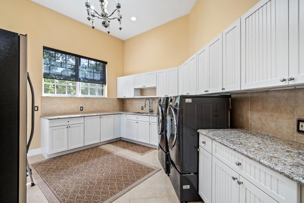 Pine Tree Estates - Residential