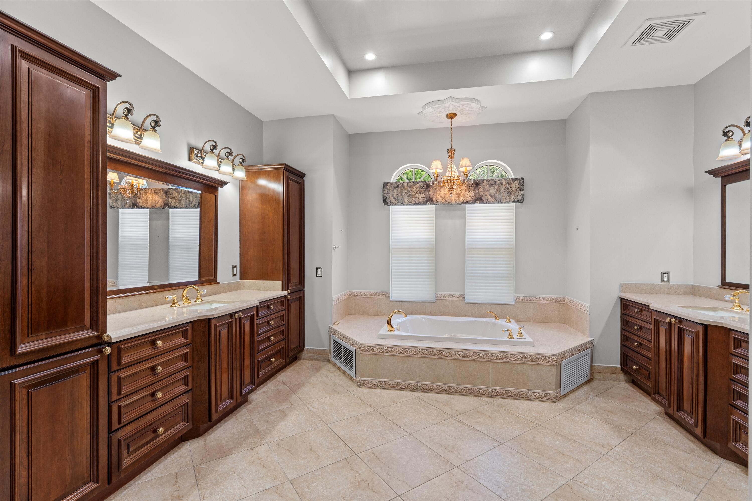 Pine Tree Estates - Residential