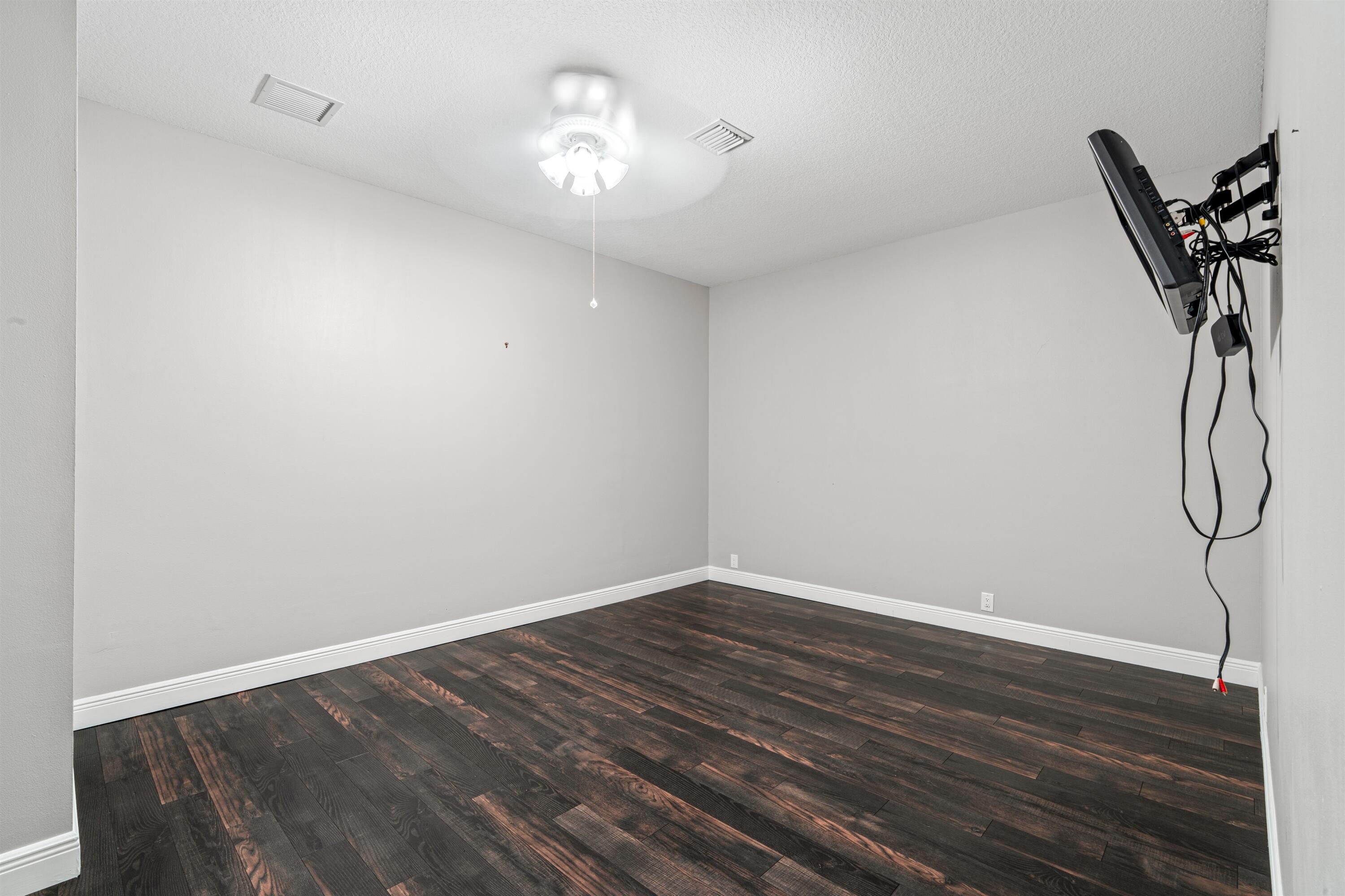 Pine Tree Estates - Residential