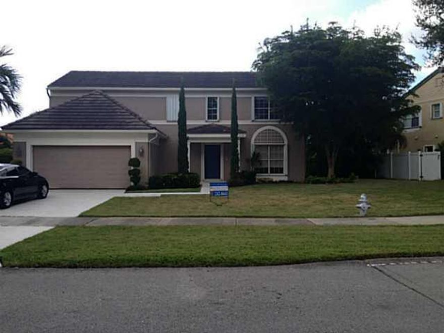 Beautiful 4/2.5 home in the quaint Sabal Lakes community sitting on a large lot with a magnificent pool & Jacuzzi. Close to "A" rated Banyan Creek elementary & minutes from downtown. The 2 car garage features a 100+ sq foot storage/work room. Open and air y Florida room with 2 sets of French doors leading to the screened in porch gives this house a great flow to the pool. All 4 bedrooms are upstairs and 1 could be used as an infants room/sitting area as it has double doors leading into master bedroom.