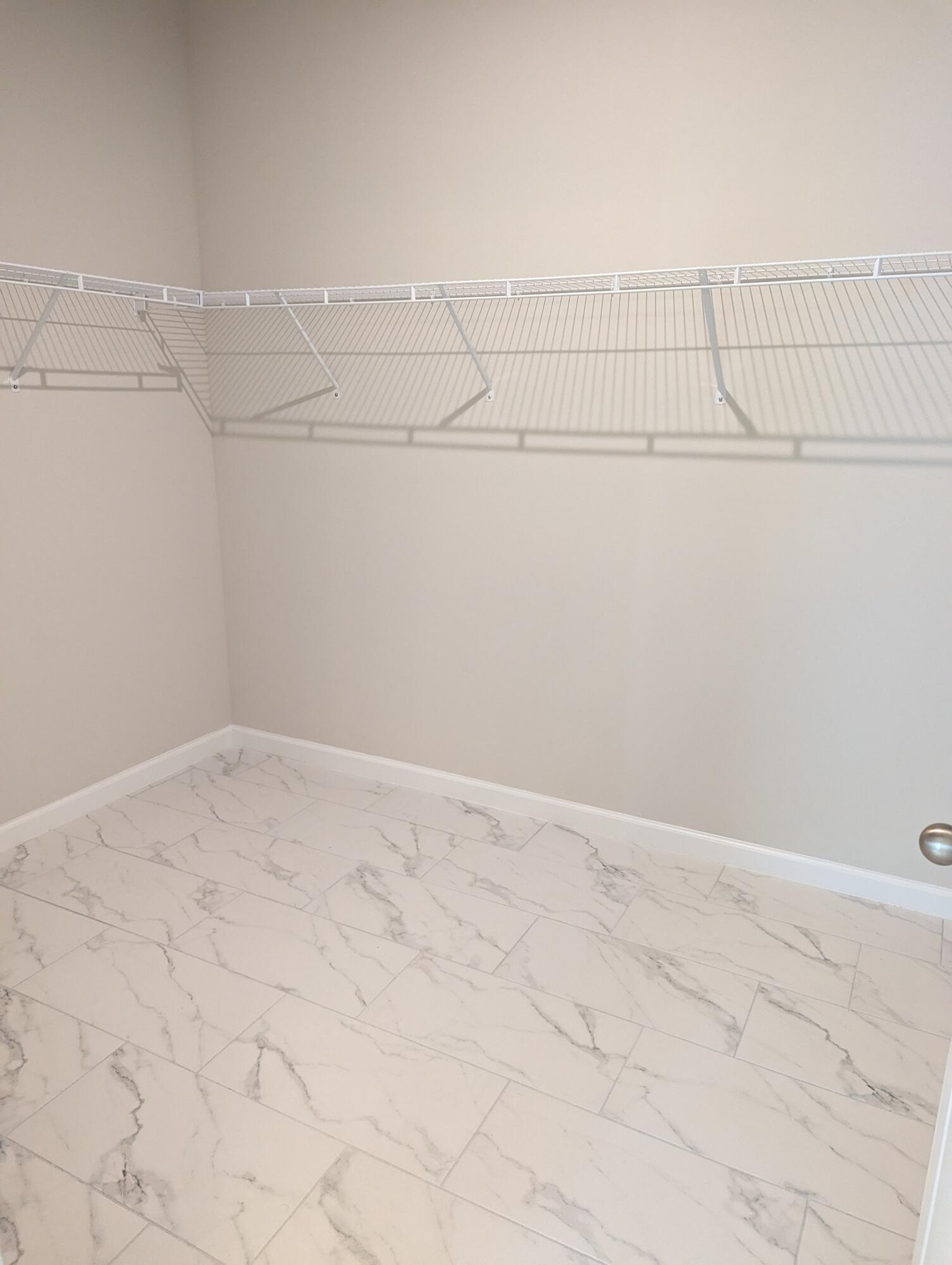 VERANO SOUTH PUD 1 - POD C - PLAT NO. 4 - Residential Lease