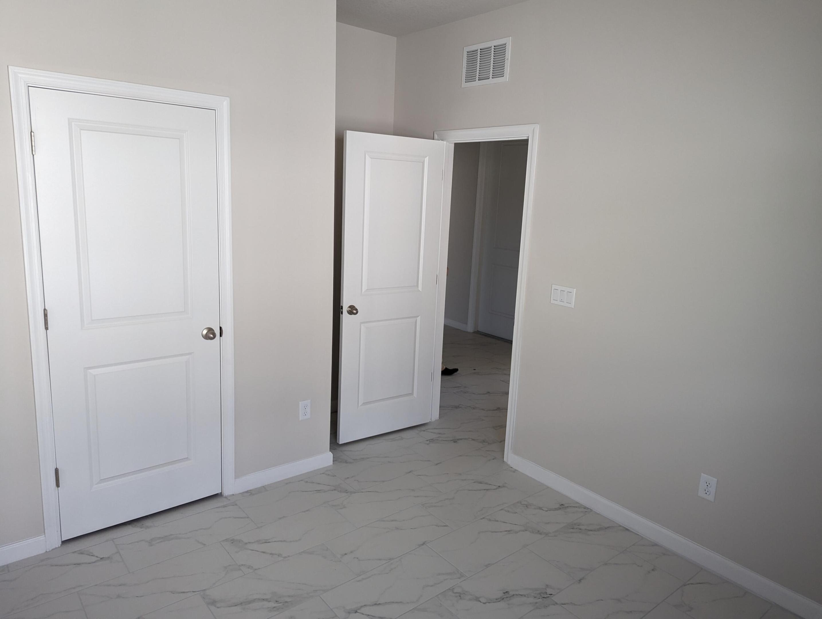 VERANO SOUTH PUD 1 - POD C - PLAT NO. 4 - Residential Lease