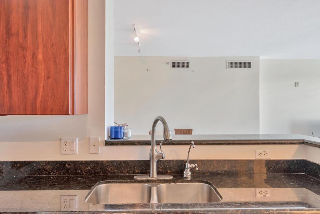 Lauderdale One - Residential