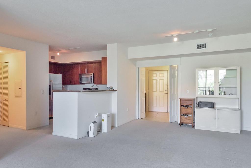 Lauderdale One - Residential