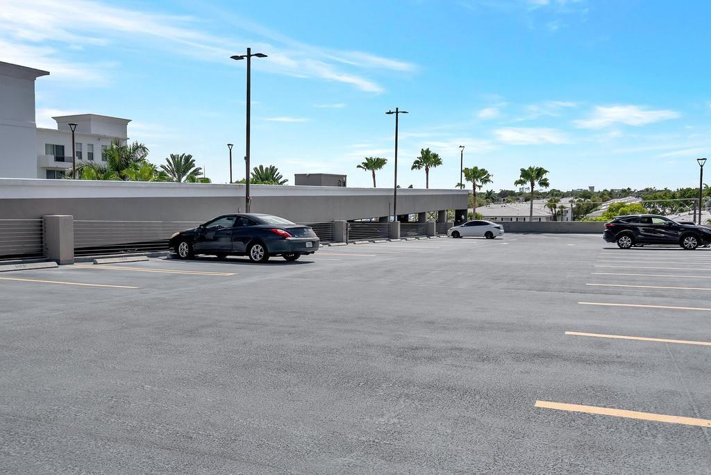 Lauderdale One - Residential