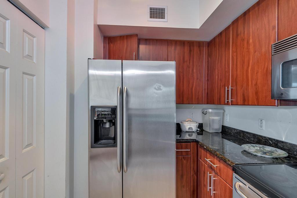 Lauderdale One - Residential