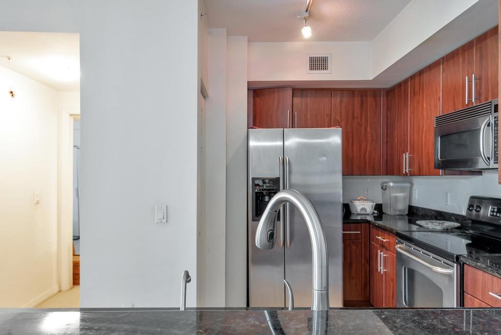 Lauderdale One - Residential