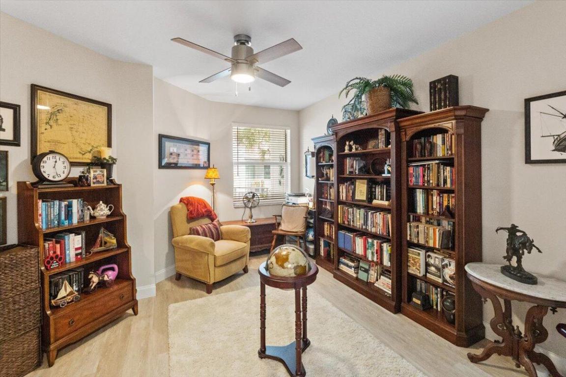 HARBORAGE YACHT CONDO - Residential