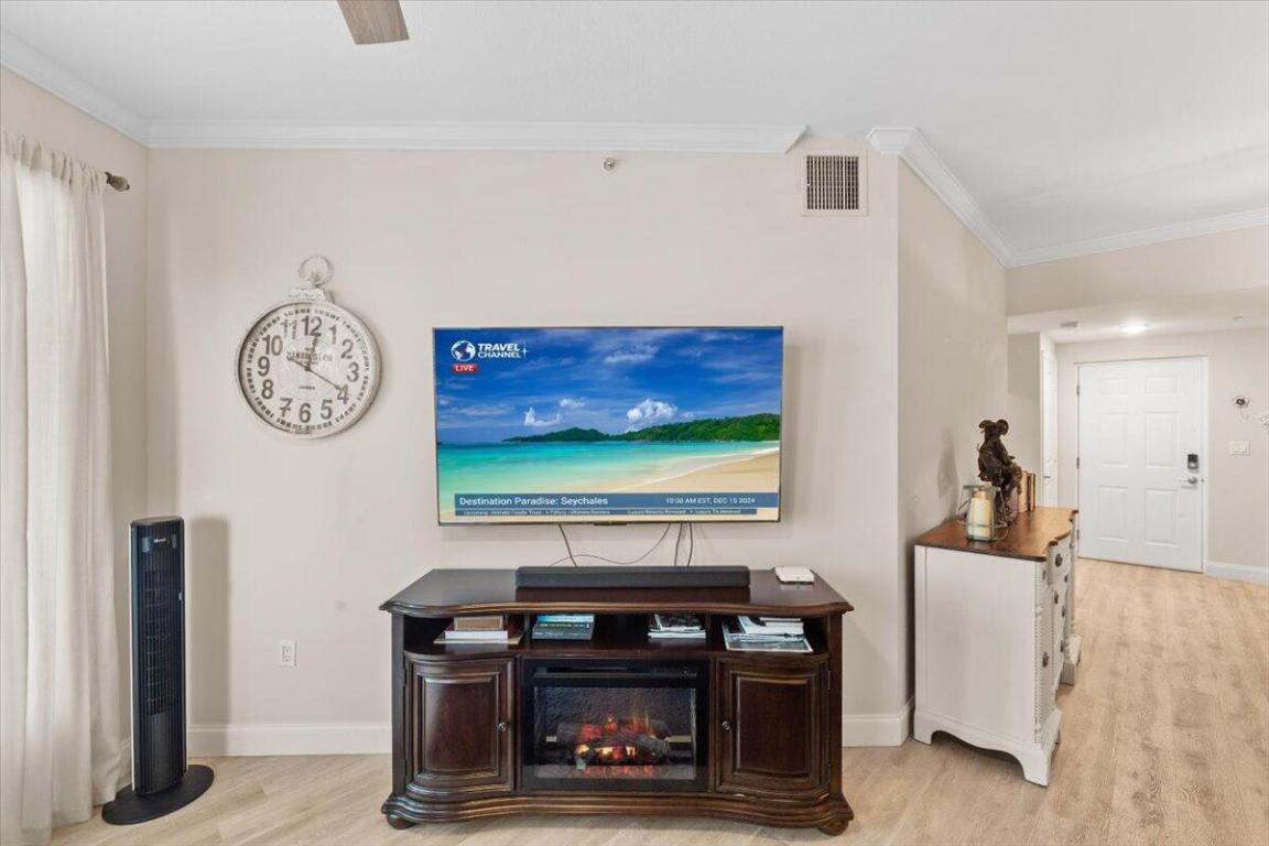 HARBORAGE YACHT CONDO - Residential