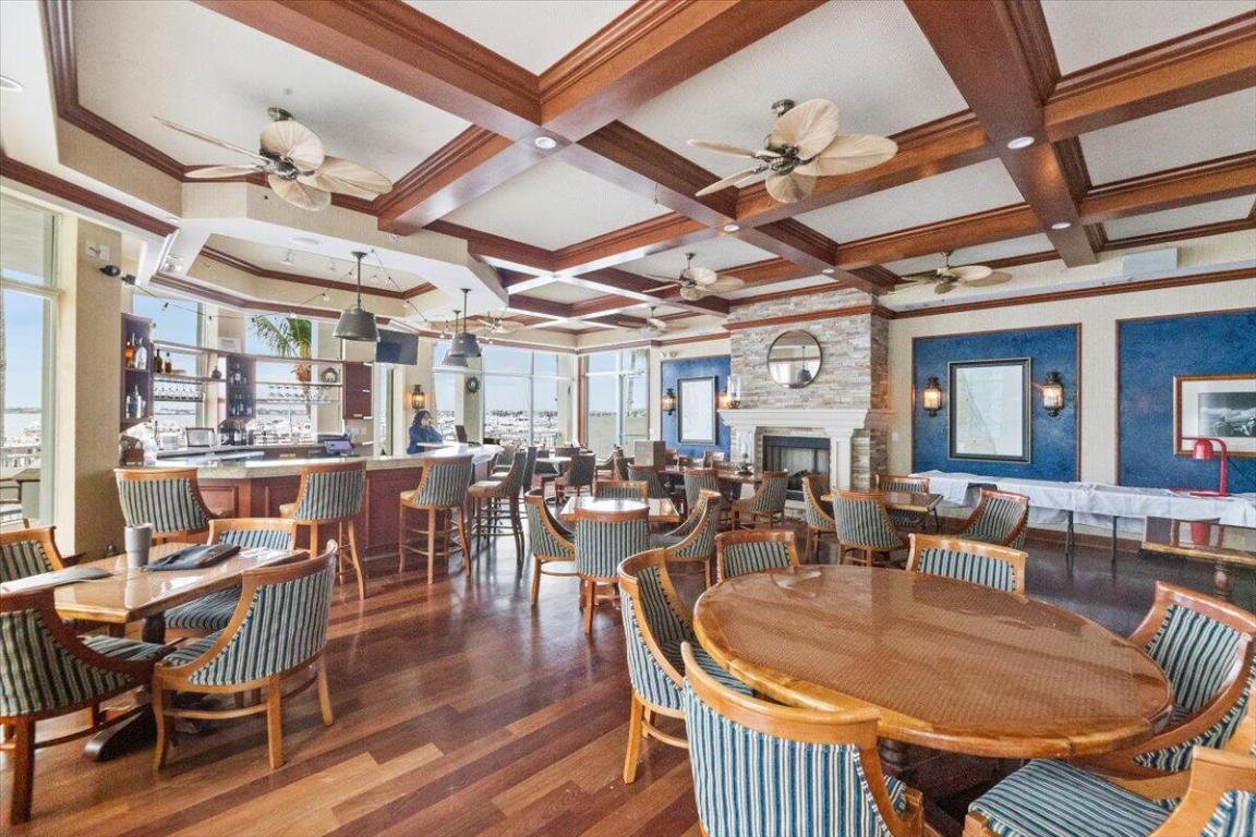 HARBORAGE YACHT CONDO - Residential