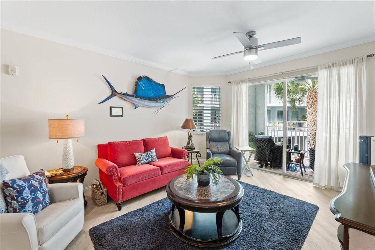 815 NW Flagler Avenue 201