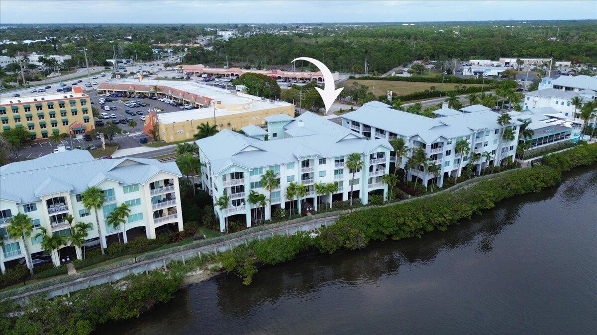 HARBORAGE YACHT CONDO - Residential