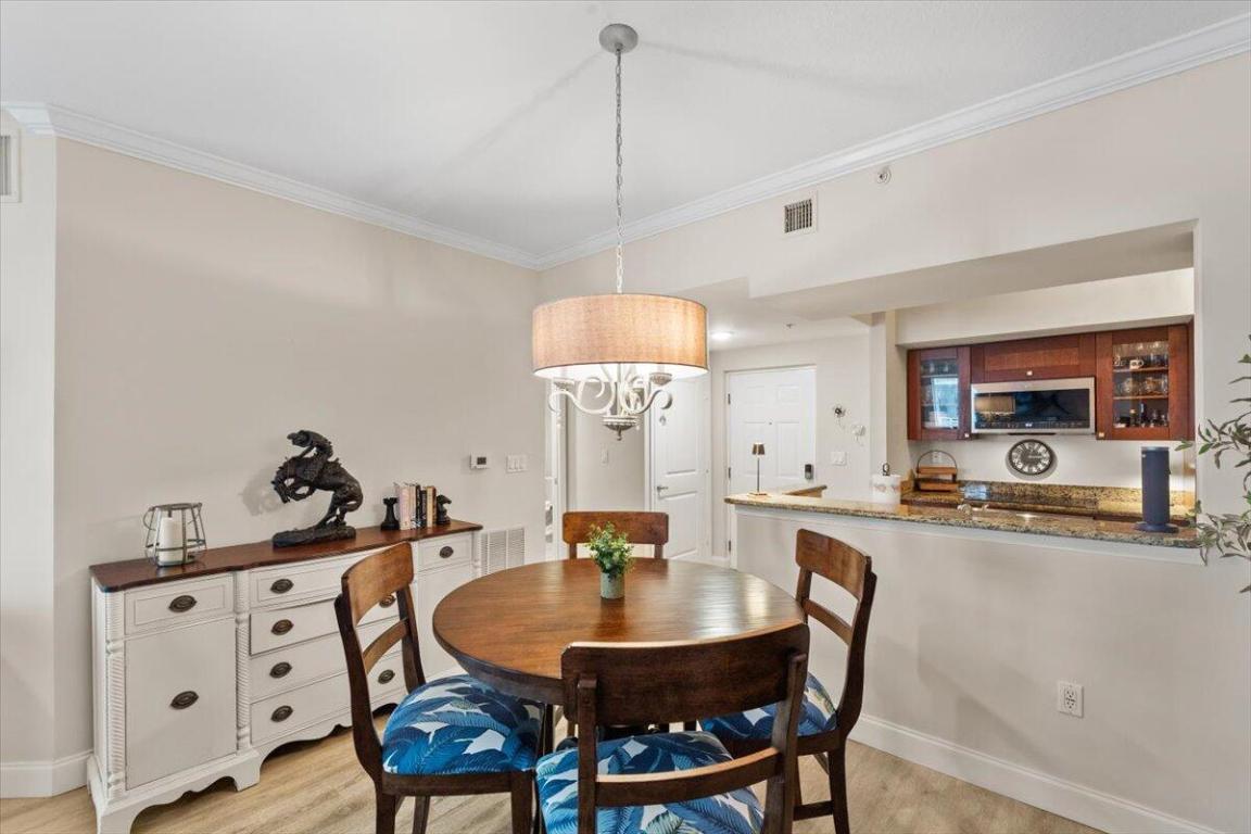 HARBORAGE YACHT CONDO - Residential