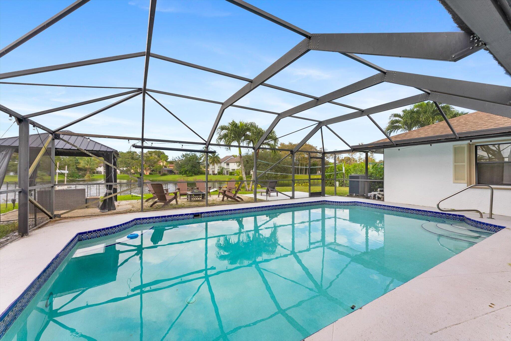 SUGAR POND MANOR OF WELLI - Residential