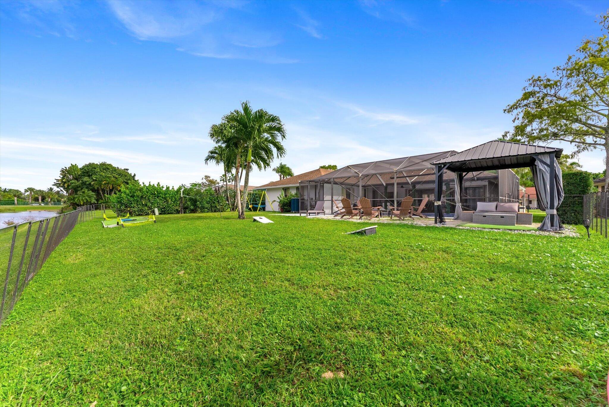 SUGAR POND MANOR OF WELLI - Residential