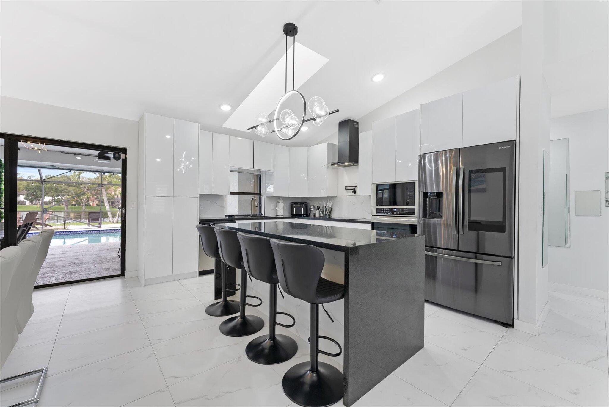 SUGAR POND MANOR OF WELLI - Residential