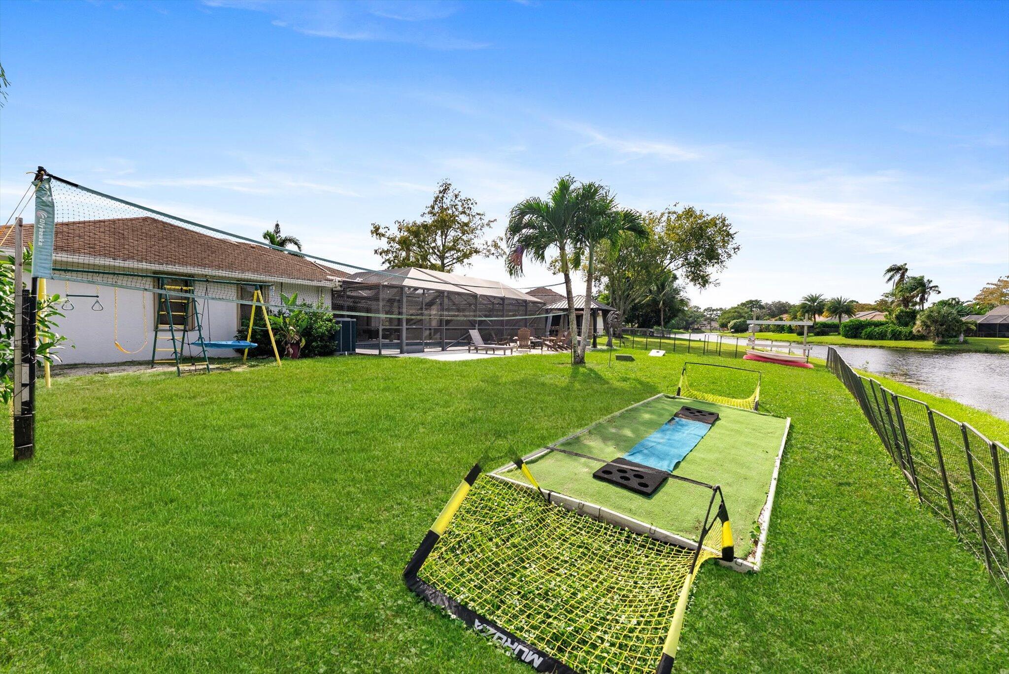 SUGAR POND MANOR OF WELLI - Residential