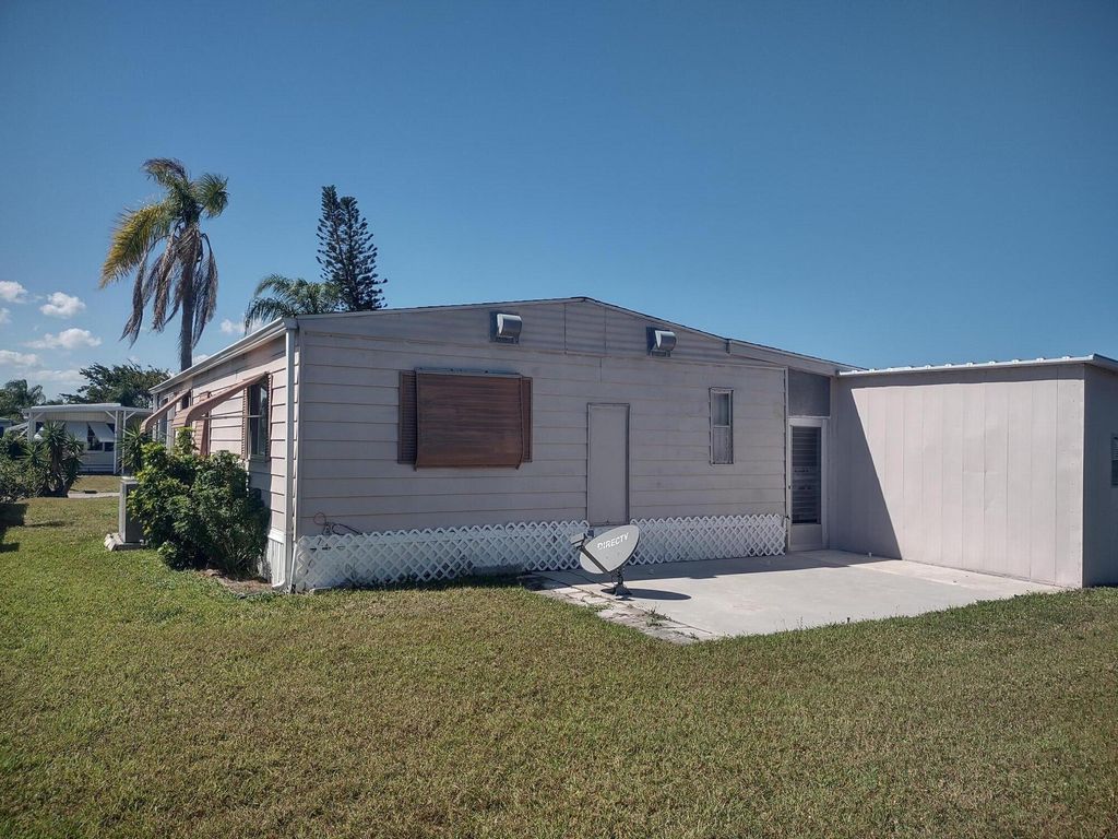 Photo of 12 Del Sol, Port Saint Lucie, FL 34952 (MLS # R10973676)