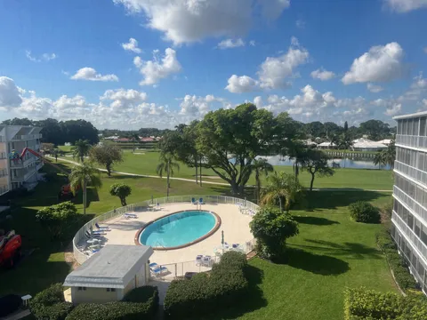 145 Atlantis Boulevard Unit Ph4, Atlantis, FL MLS: R11063088