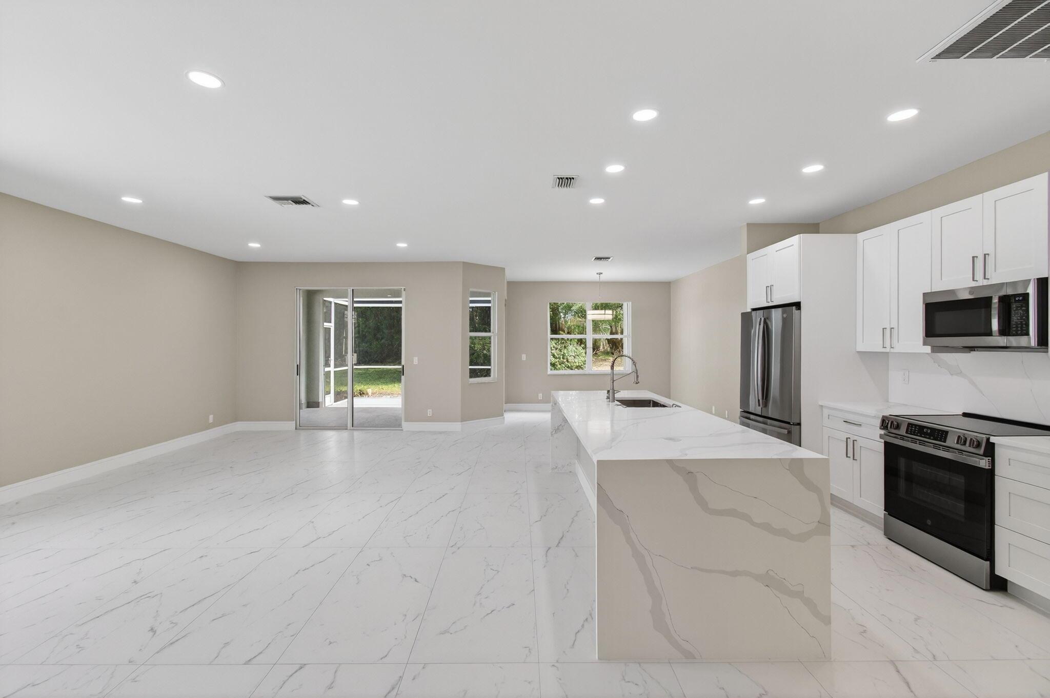 7770 Stirling Bridge Boulevard S, Delray Beach, FL, 33446/$649,000 3 7770 Stirling Bridge Boulevard S