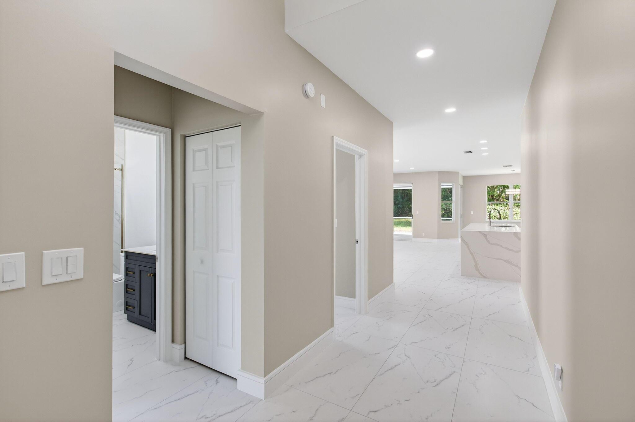 7770 Stirling Bridge Boulevard S, Delray Beach, FL, 33446/$649,000 2 7770 Stirling Bridge Boulevard S