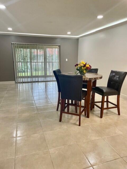 VILLAGES OF ORIOLE DEAUVI - Residential Lease