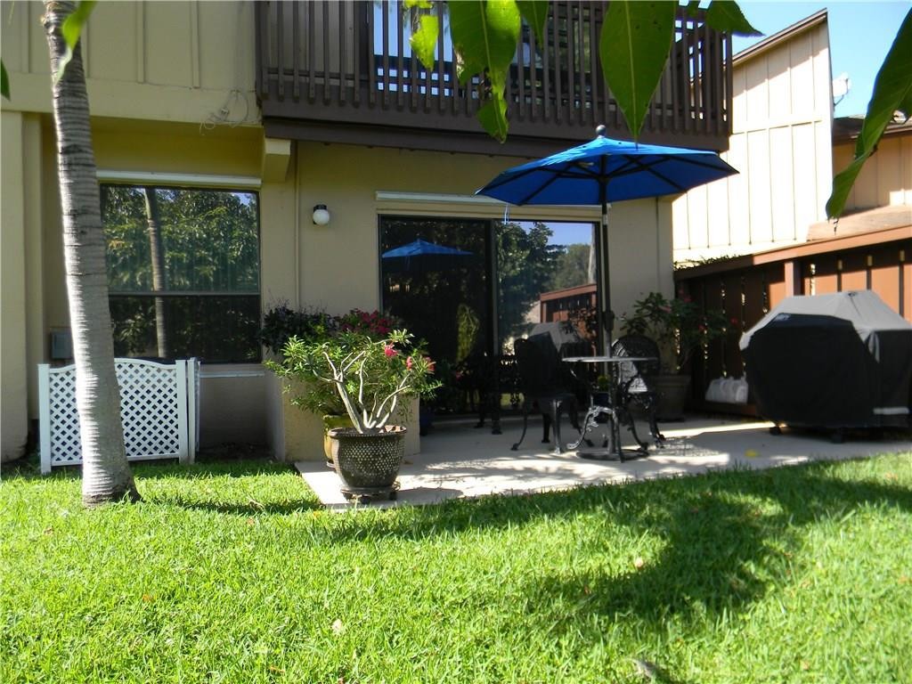 PARKWOOD CONDO - Residential