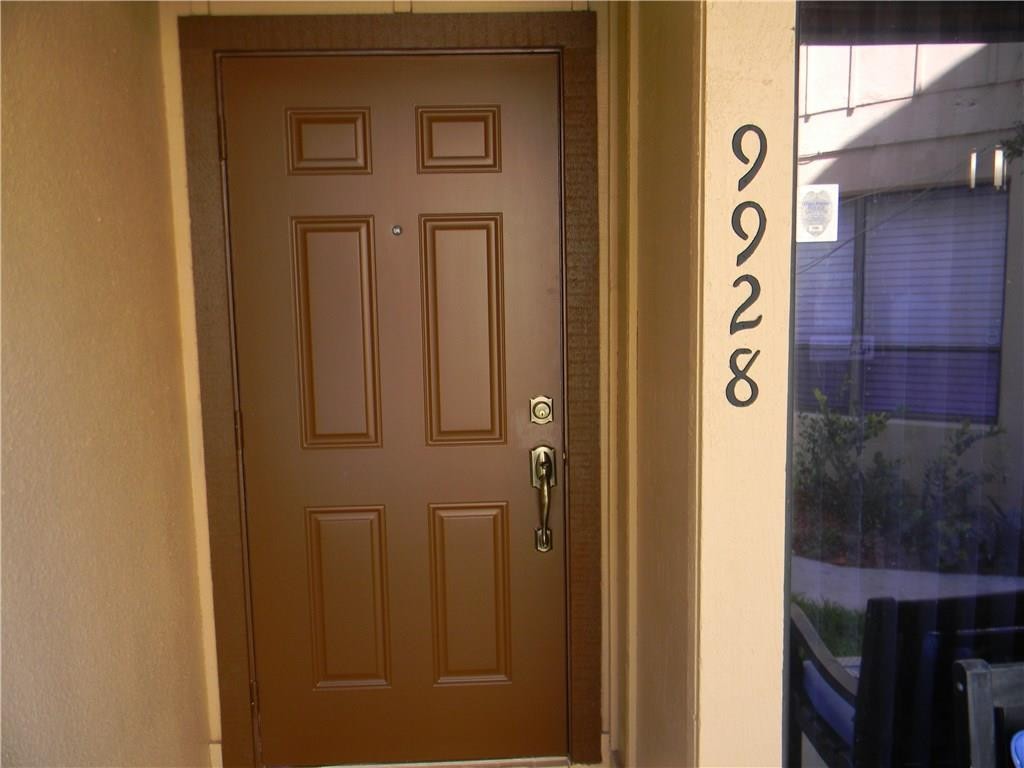 PARKWOOD CONDO - Residential