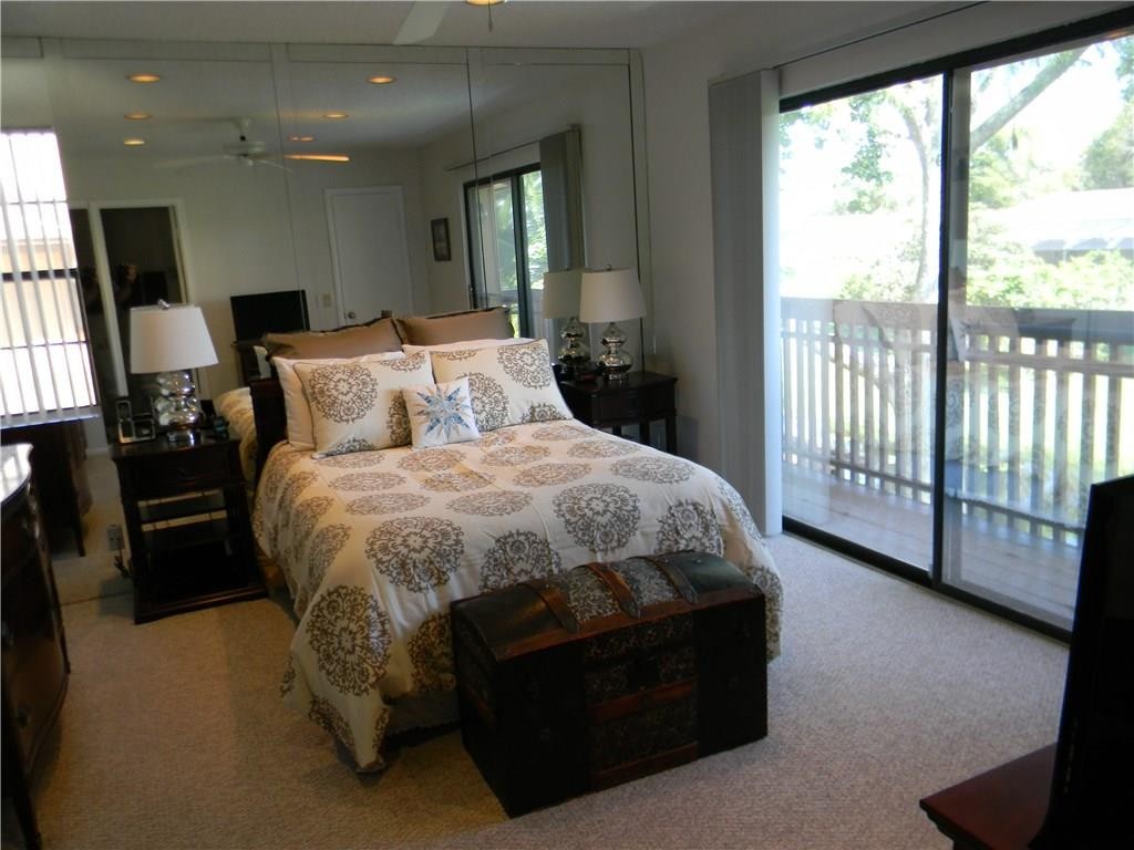 PARKWOOD CONDO - Residential