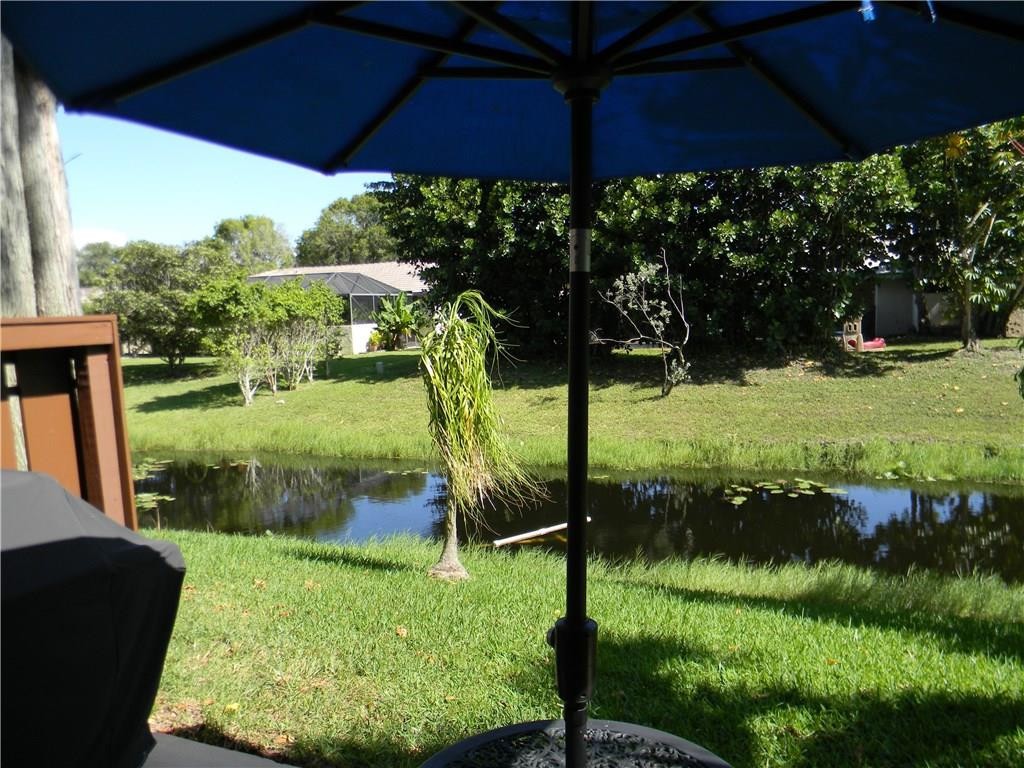 PARKWOOD CONDO - Residential