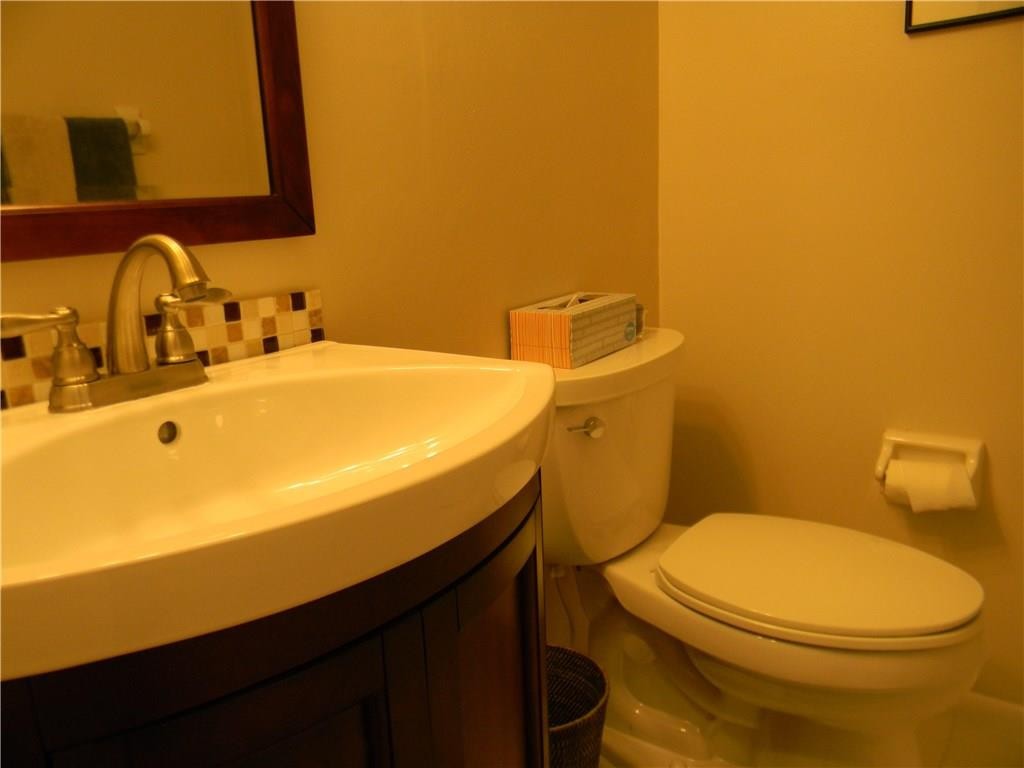 PARKWOOD CONDO - Residential