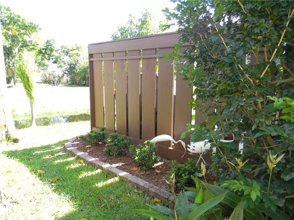 PARKWOOD CONDO - Residential