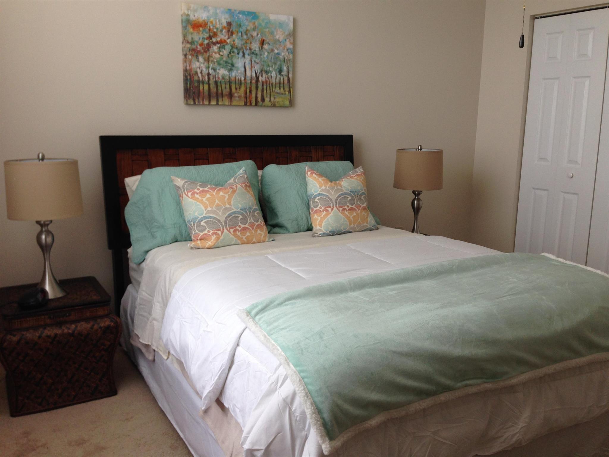 TOWER CONDO AT CITYPLACE - Residential Lease