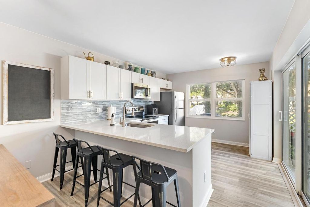 Photo of 4801 Roxbury Court, Boynton Beach, FL 33436 (MLS # R11134127)